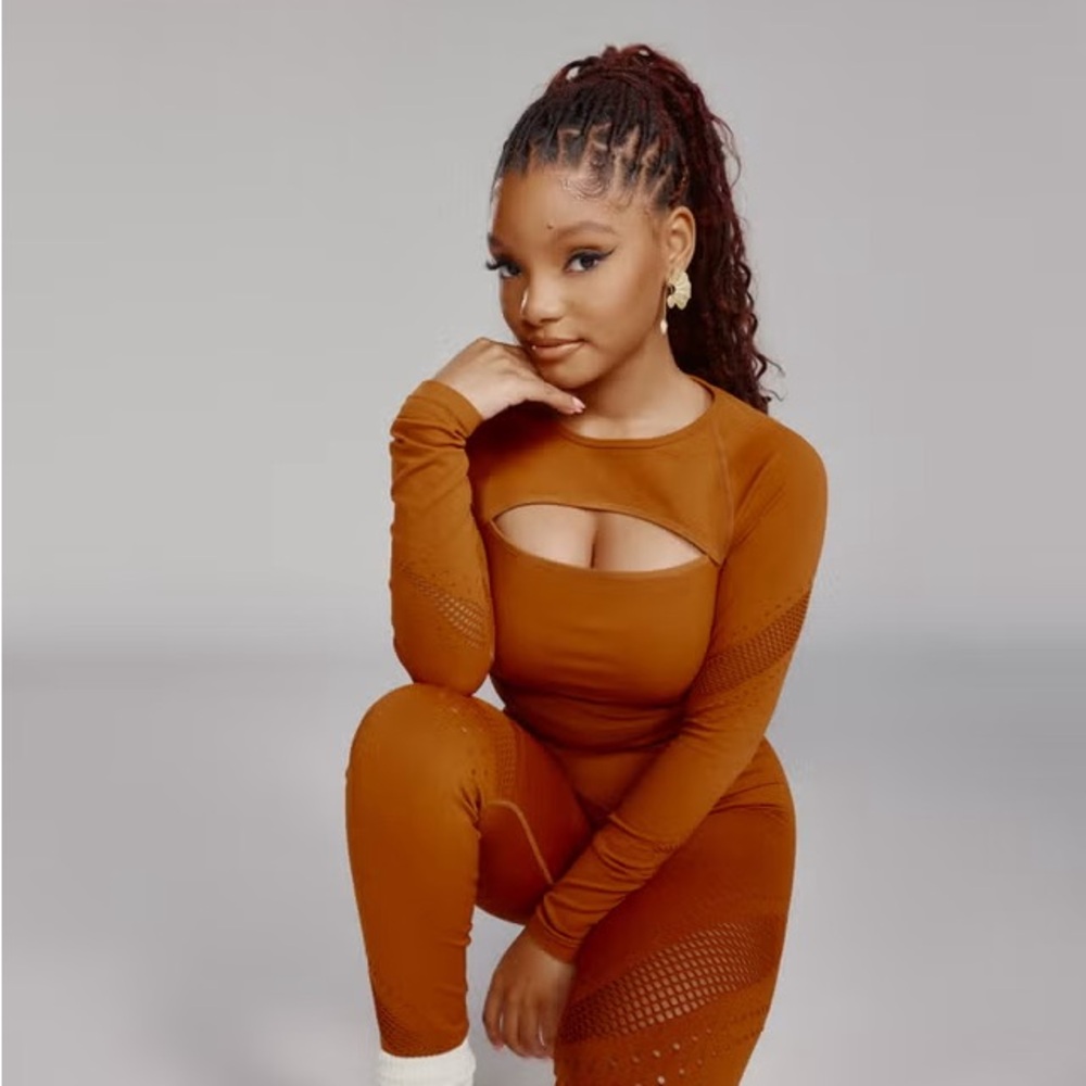 PINK Victoria's Secret CHLOExHALLE Pilates Set